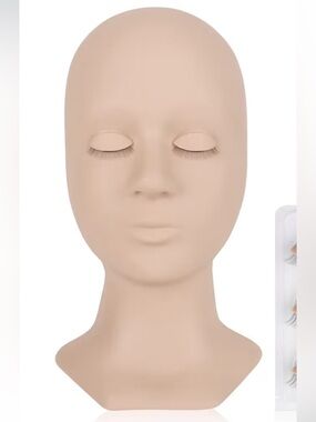Lash doll head